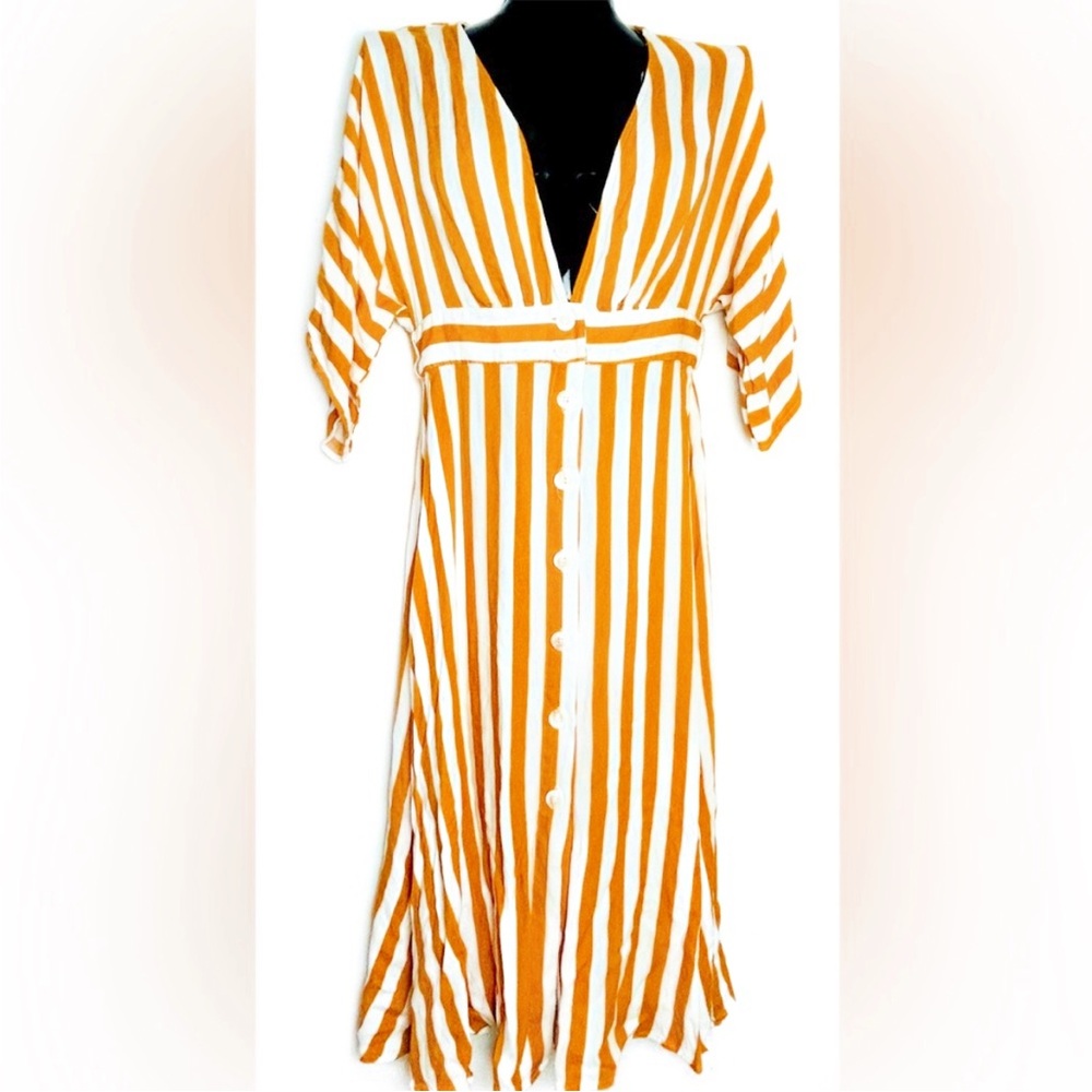 Forever 21 Gold and White Striped Top *NWOT